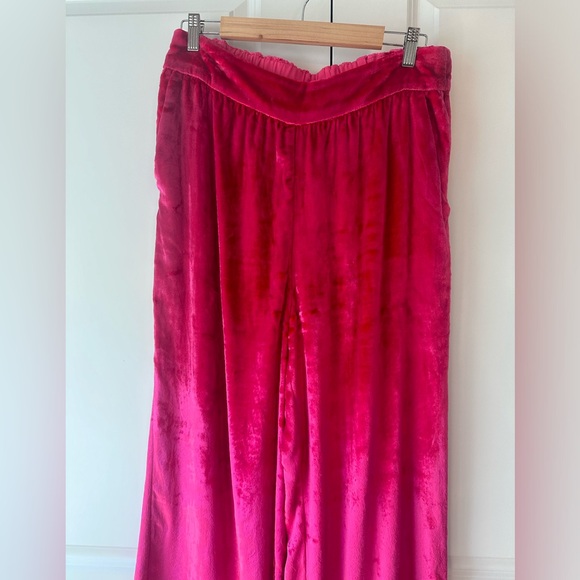 Anthropologie Maeve Anastacia Velvet Wide Leg Pant in Pink (Size M) - Picture 3 of 11